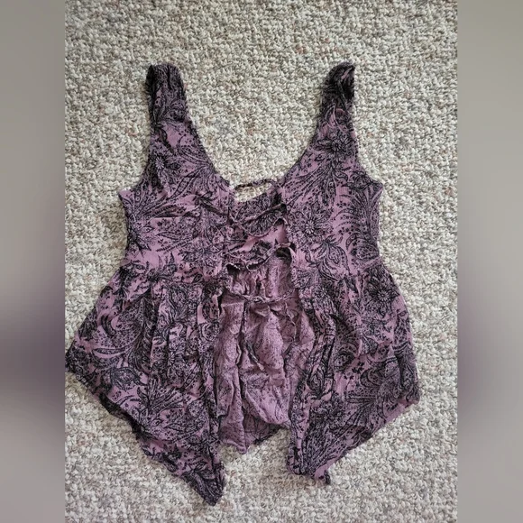 Lace up Tank - Picture 3 of 4